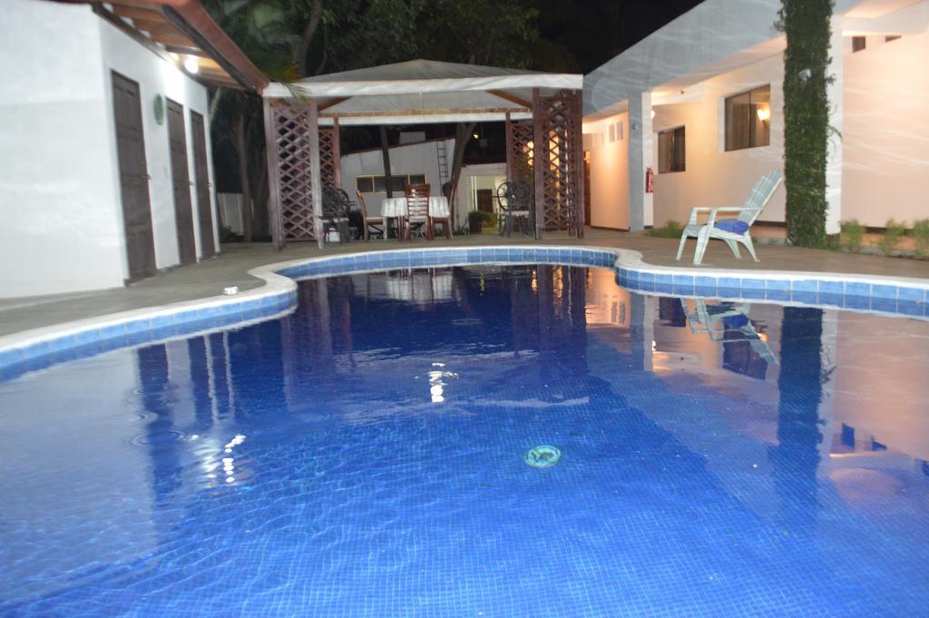 Hotel Angel Azul マナグア エクステリア 写真