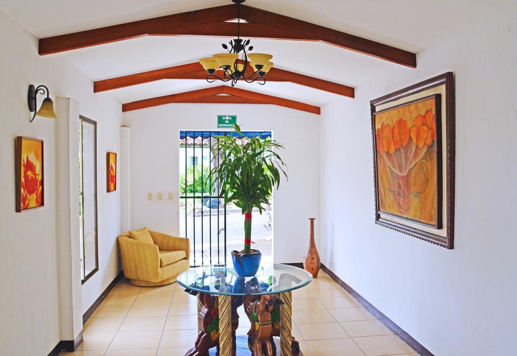 Hotel Angel Azul マナグア エクステリア 写真
